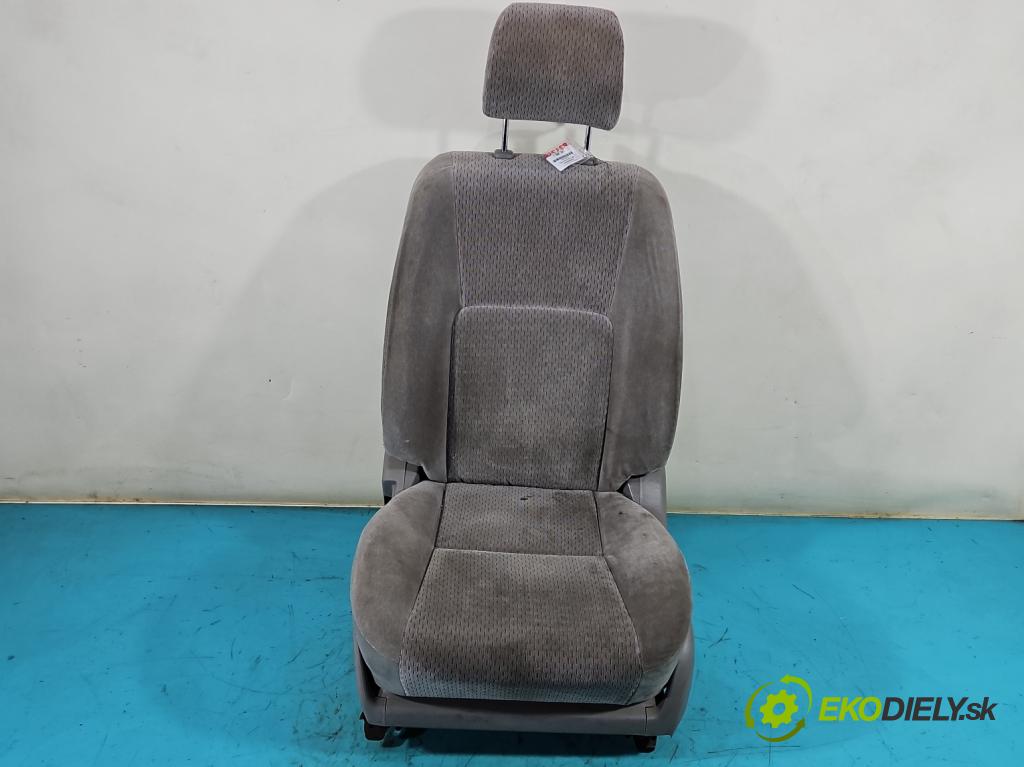 Toyota Camry VI 2001-2006 2.4 VVti: 152KM automatic 112 kW 2362 cm3 4- Sedačka ľavý  (Sedačky, sedadlá)