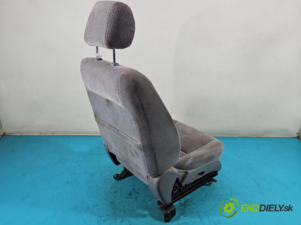 Toyota Camry VI 2001-2006 2.4 VVti: 152KM automatic 112 kW 2362 cm3 4- Sedačka ľavý  (Sedačky, sedadlá)