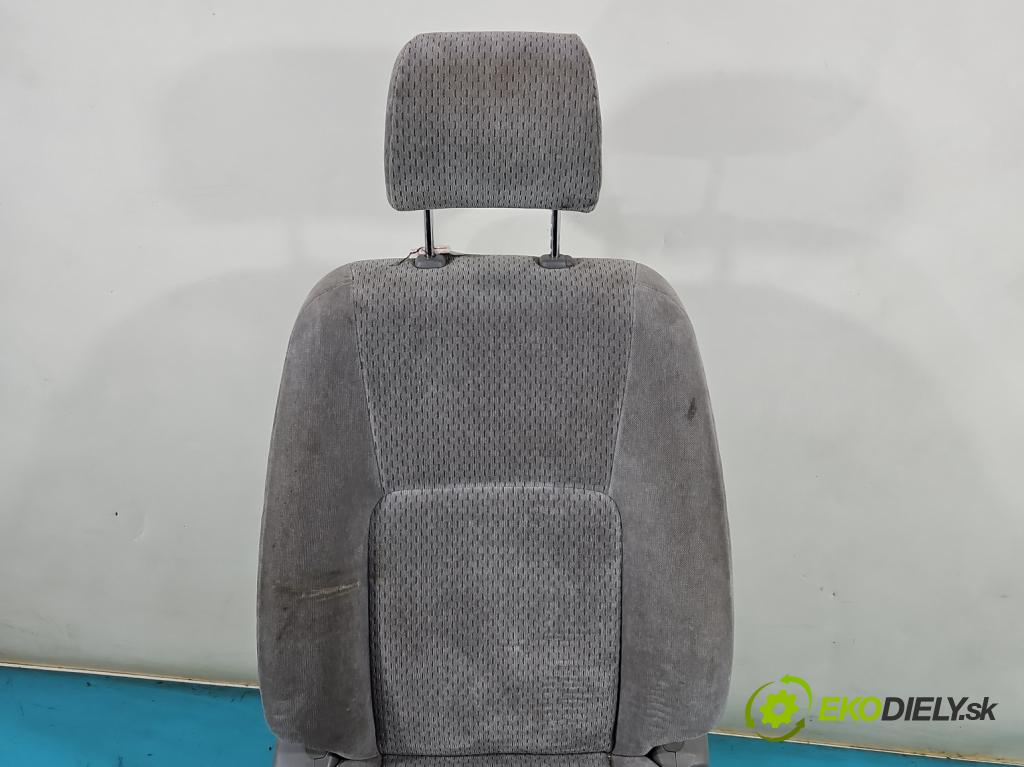 Toyota Camry VI 2001-2006 2.4 VVti: 152KM automatic 112 kW 2362 cm3 4- Sedačka pravý  (Sedačky, sedadlá)