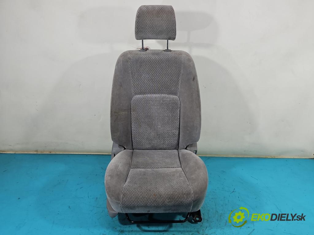 Toyota Camry VI 2001-2006 2.4 VVti: 152KM automatic 112 kW 2362 cm3 4- Sedačka pravý  (Sedačky, sedadlá)