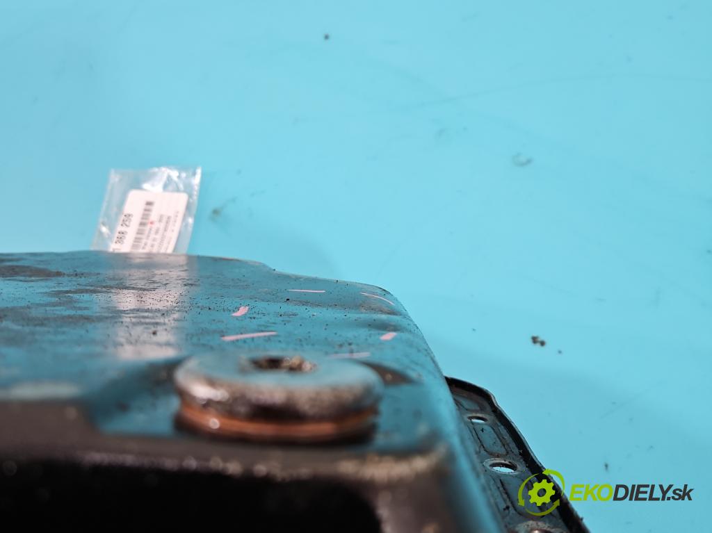 Audi A8 D2 1994-2002 4.2 V8 299KM automatic 220 kW 4172 cm3 4- vaňa olejová ABZ (Olejové vane)