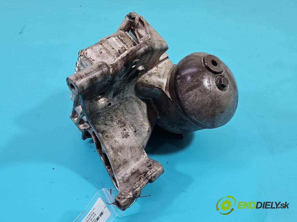 Audi A8 D2 1994-2002 4.2 V8 299KM automatic 220 kW 4172 cm3 4- Základ: filtra oleja: 077115401B (Obaly filtrov oleja)