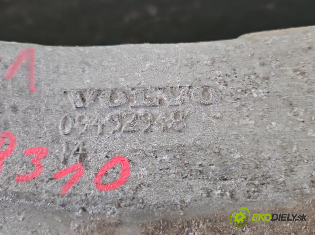 Volvo S80 I 1998-2006 2.0 T 179KM automatic 132 kW 1984 cm3 4- zadní výztuha 09492948 (Výztuhy zadní)