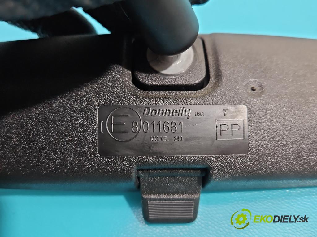 Toyota Camry VI XV30 2001-2006 2.4 VVti 152KM automatic 112 kW 2362 cm3 4- zpětné zrcátko vnitřní  (Světla vnitřní)