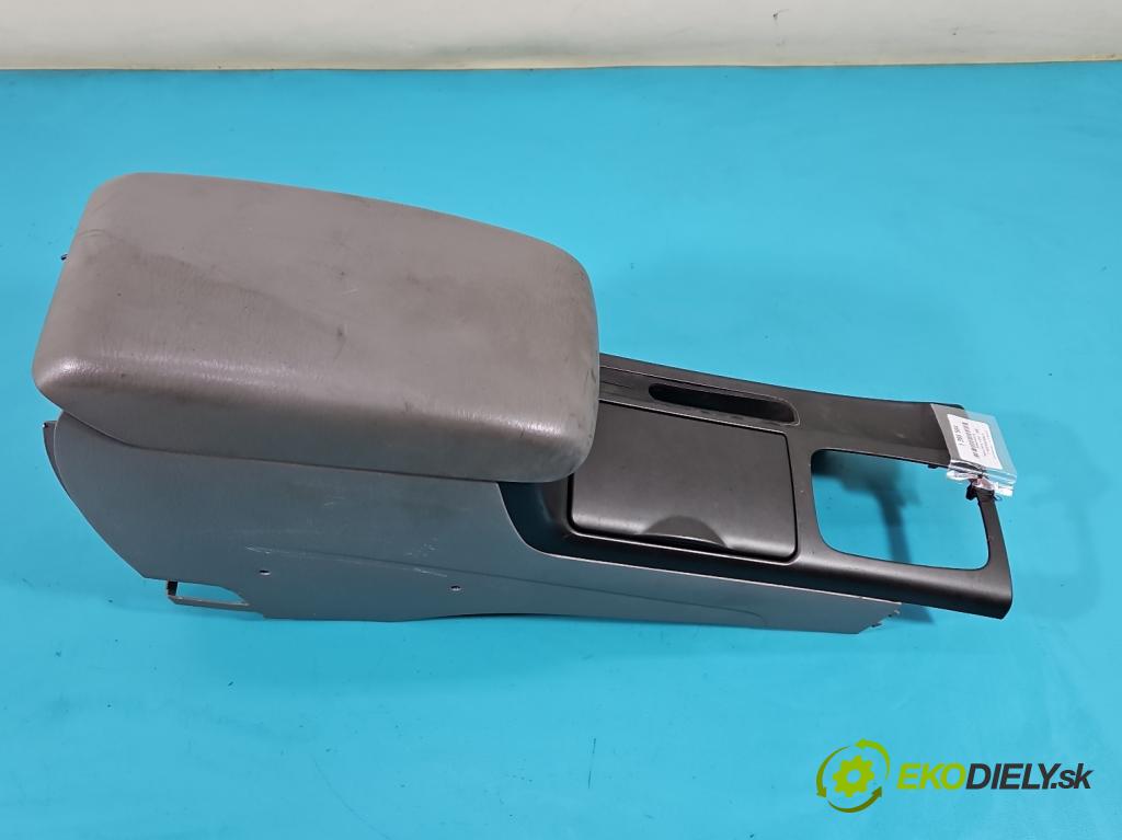 Toyota Camry VI XV30 2001-2006 2.4 VVti: 152KM automatic 112 kW 2362 cm3 4- operadlo 58912-AA020 (Lakťové opierky)