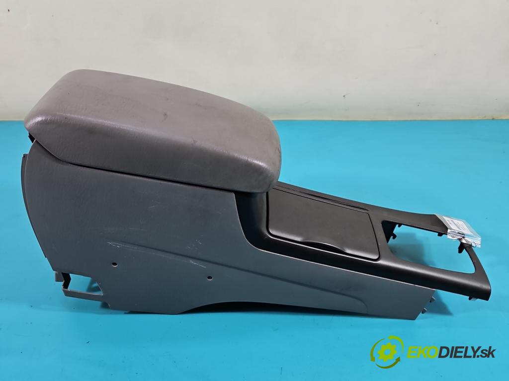 Toyota Camry VI XV30 2001-2006 2.4 VVti: 152KM automatic 112 kW 2362 cm3 4- operadlo 58912-AA020 (Lakťové opierky)