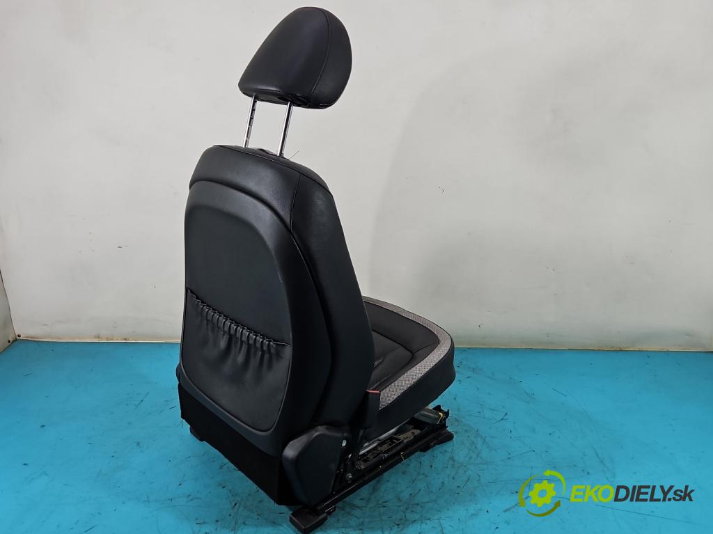 Kia Optima III 2010-2015 1.7 crdi 136 HP manual 100 kW 1685 cm3 4- Sedačka ľavý 1368690 (Sedačky, sedadlá)