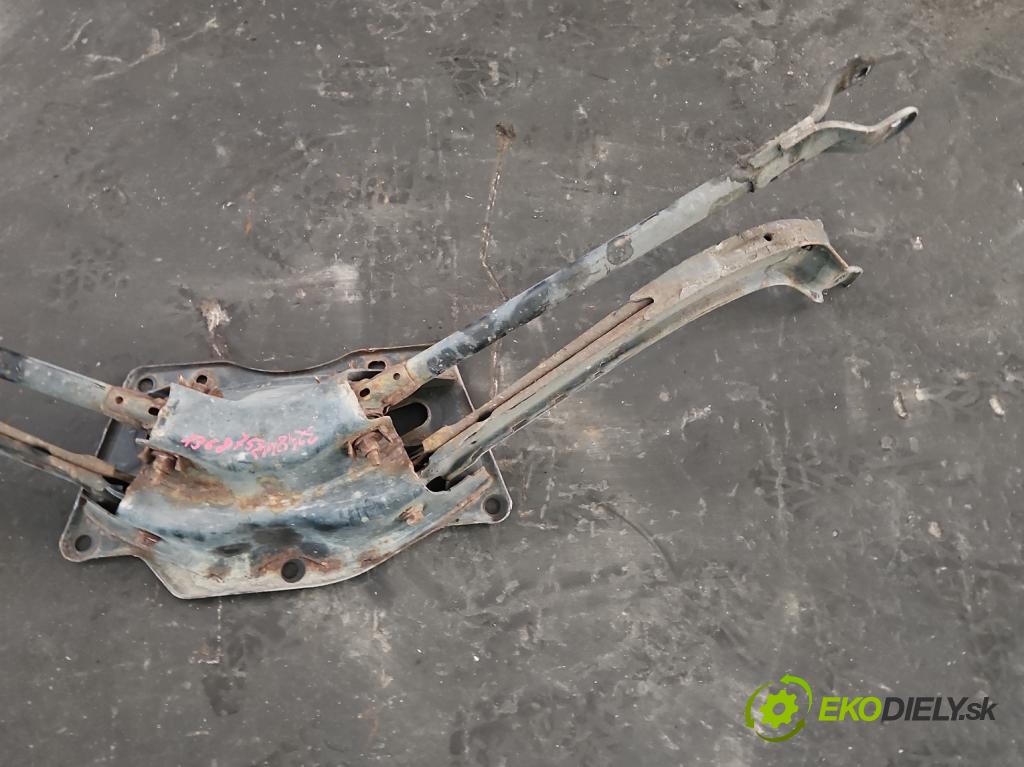 Fiat Doblo II 2010- 1,3.0 jtd 90 hp manual 66 kW 1248 cm3 5- zadní výztuha (Výztuhy zadní)