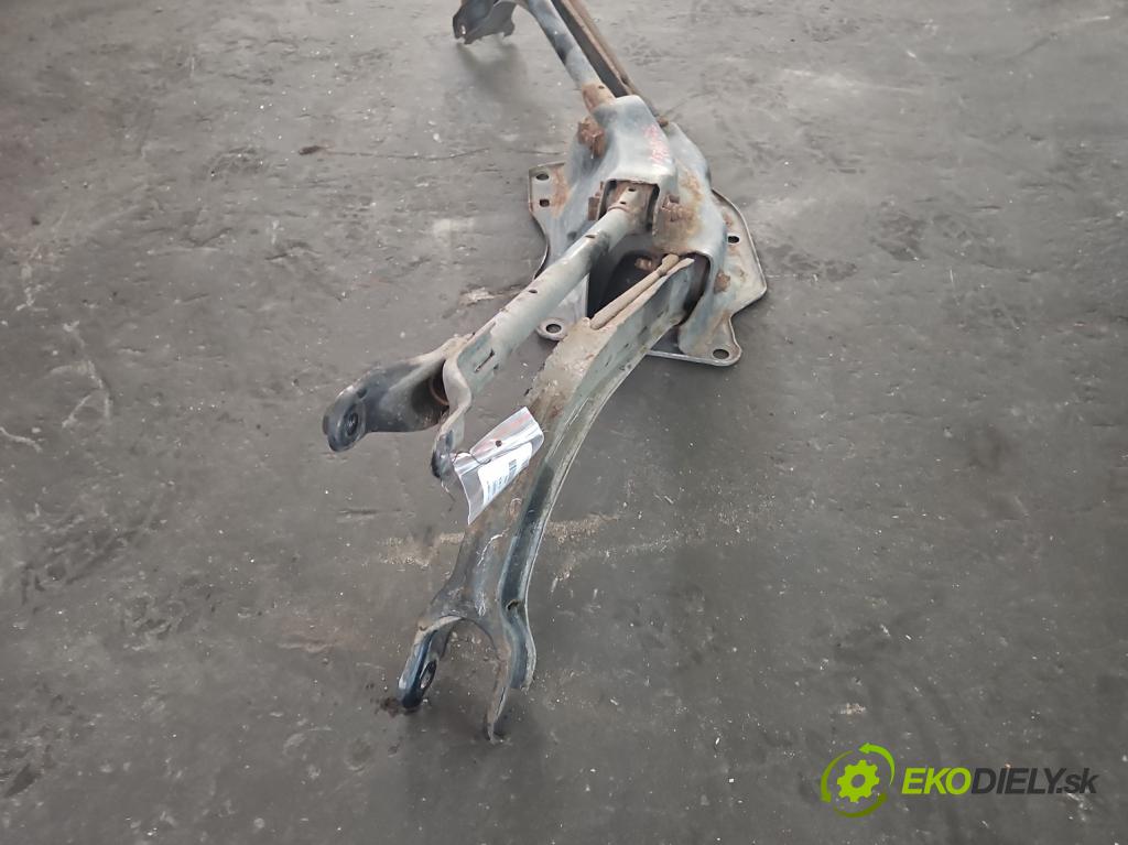 Fiat Doblo II 2010- 1,3.0 jtd 90 hp manual 66 kW 1248 cm3 5- zadní výztuha (Výztuhy zadní)