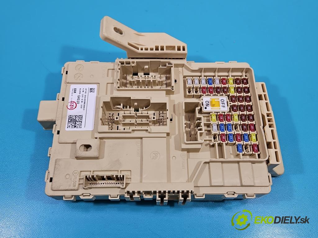 Hyundai I30 III 2016- 1.0 GDI 120 hp manual 88,3 kW 998 cm3 5- skříňka pojistková 91955-G4110 (Pojistkové skříňky)