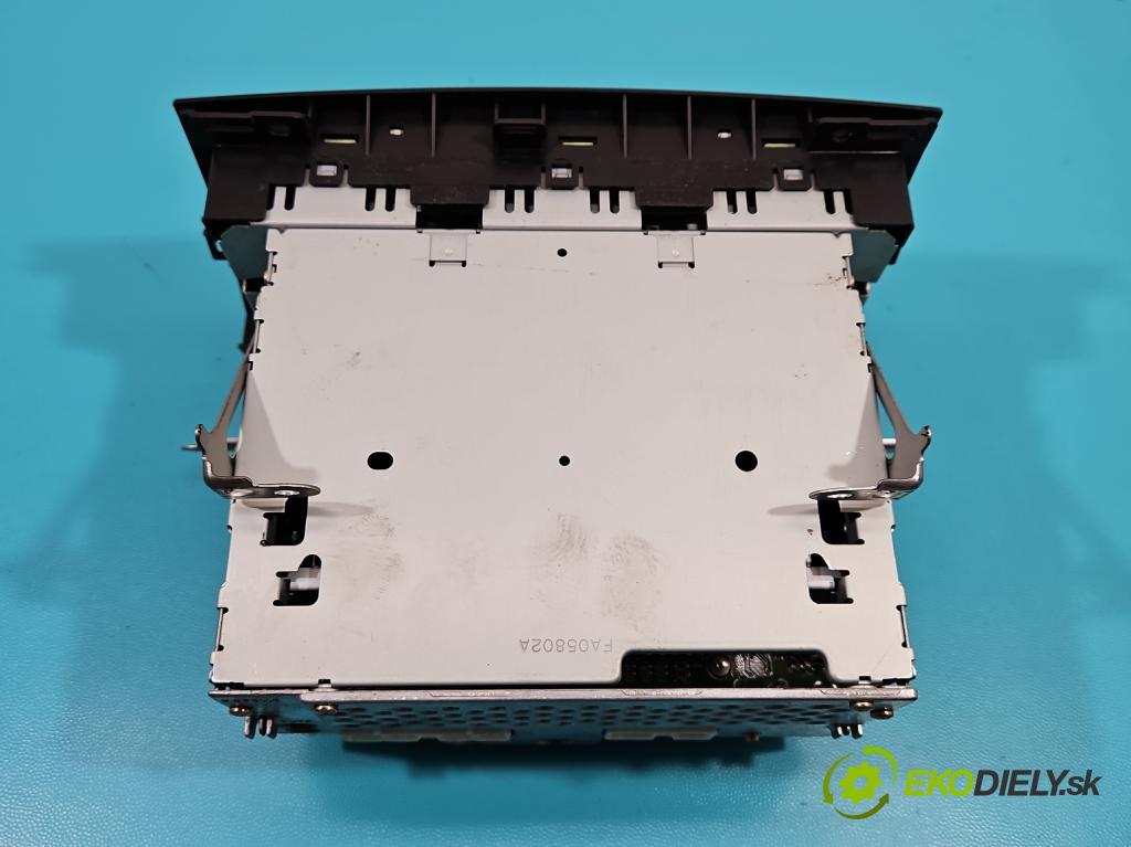 Toyota Corolla Verso I 2001-2004 1.8 vvti 135 HP manual 99 kW 1794 cm3 5- Radio originál 86120-1A180