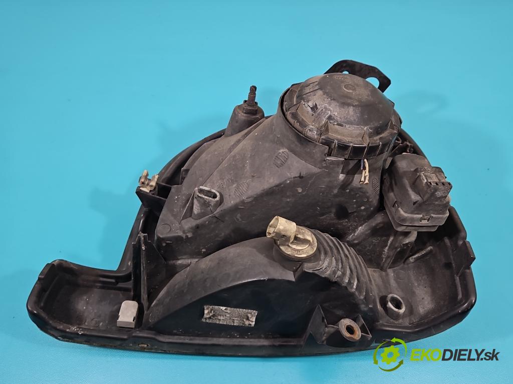 Renault Kangoo I 1998-2008 1.4 8V 75 HP manual 55 kW 1390 cm3 5- Reflektor: pravý  (Pravé)