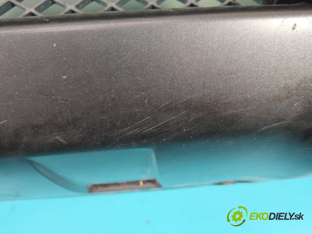 Hyundai Tucson I 2004-2009 2.0 crdi 111KM automatic 82 kW 1991 cm3 5- nárazník přední  (Klika dveří ostatní)