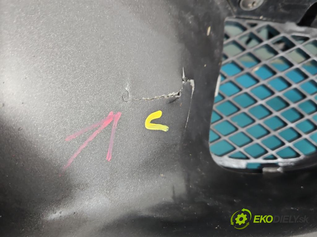 Hyundai Tucson I 2004-2009 2.0 crdi 111KM automatic 82 kW 1991 cm3 5- nárazník přední  (Klika dveří ostatní)