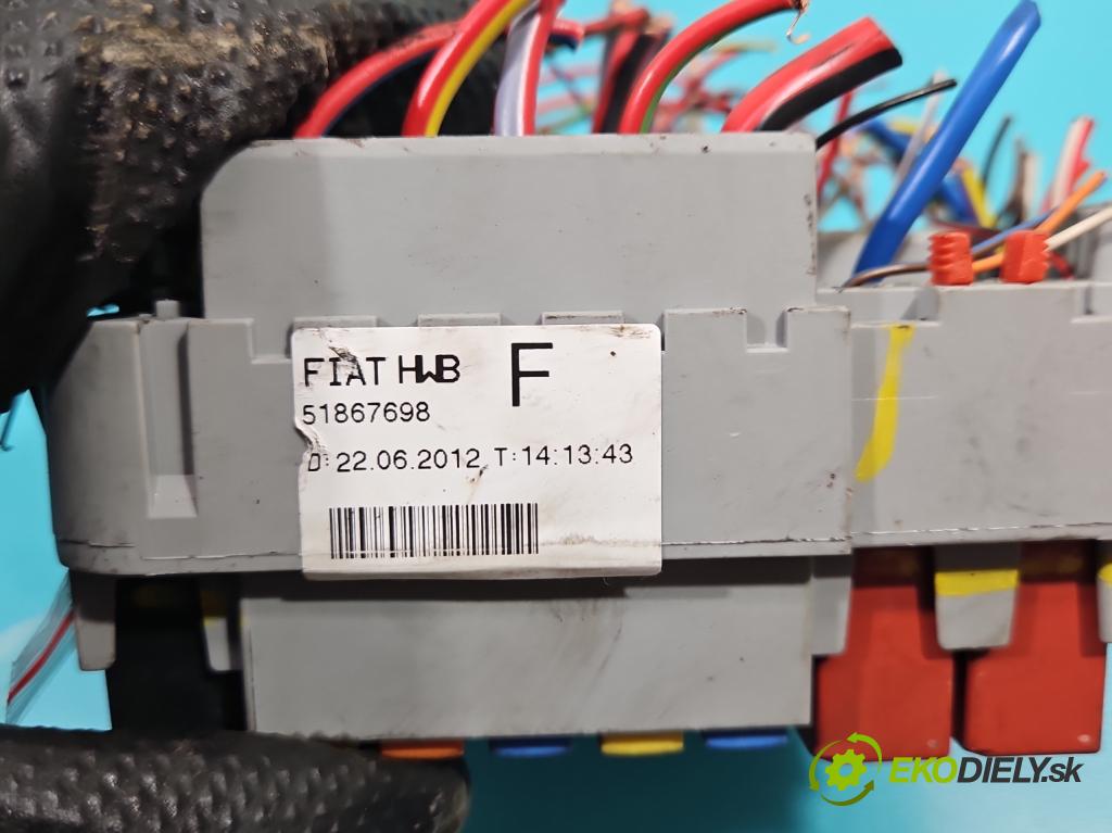 Fiat Doblo II 2010- 1,3.0 jtd 90 hp manual 66 kW 1248 cm3 5- skříňka pojistková 51867698 (Pojistkové skříňky)