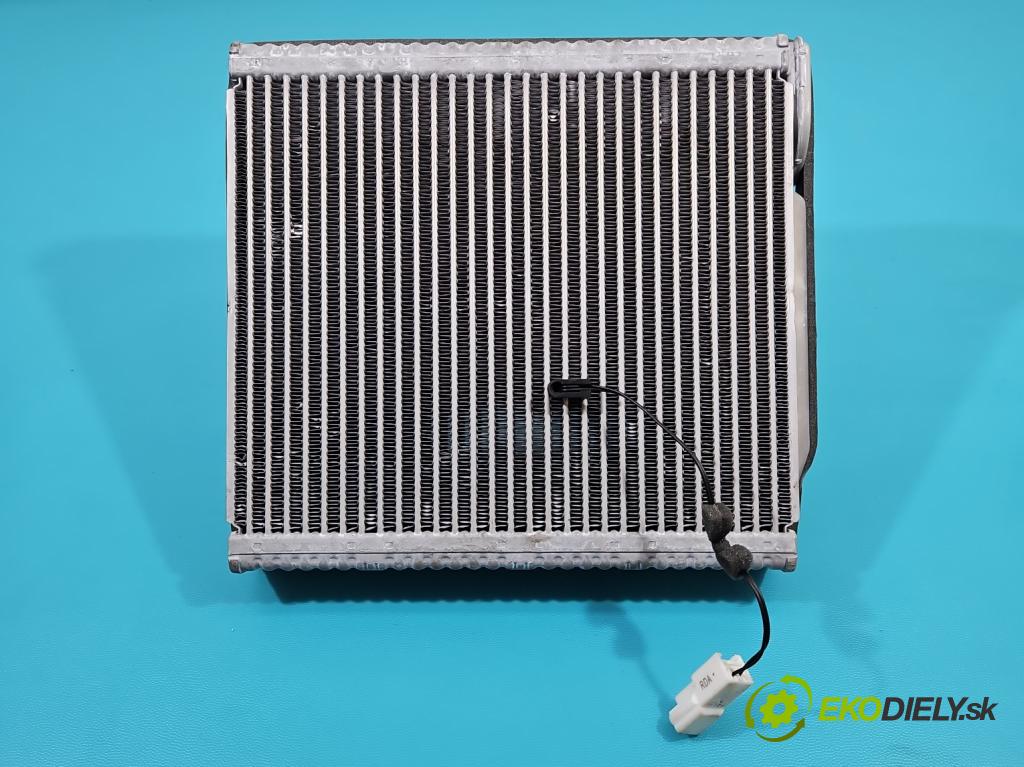 Hyundai I30 III 2016- 1.0 GDI 120 hp manual 88,3 kW 998 cm3 5- radiátor  (Radiátory topení)