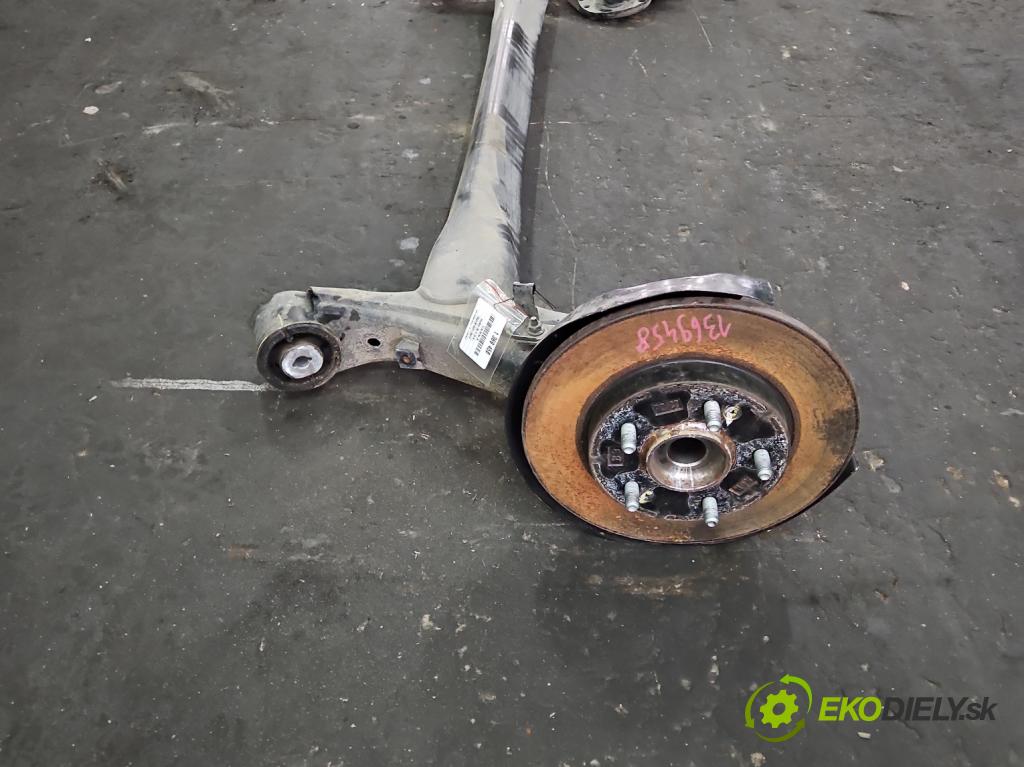 Hyundai I30 III 2016- 1.0 GDI 120 hp manual 88,3 kW 998 cm3 5- zadní výztuha  (Výztuhy zadní)