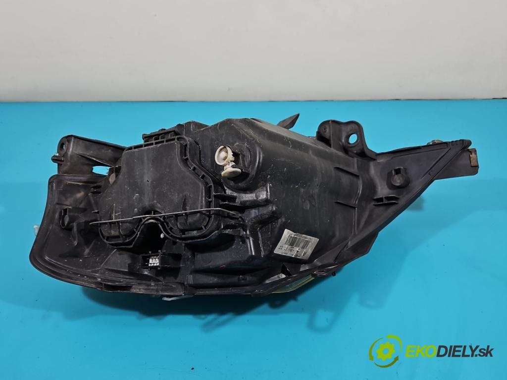 Citroen C3 I 2002-2009 1.4 8V 73 HP automatic 54 kW 1360 cm3 5- Reflektor: pravý 9647214180 (Pravé)