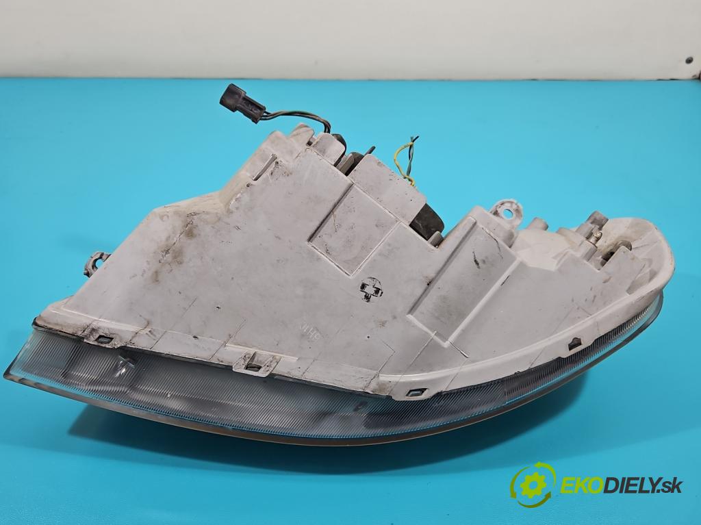 Chevrolet Aveo T250 2006-2011 1,2.0 8V 72 HP manual 53 kW 1150 cm3 4- Reflektor: pravý  (Pravé)