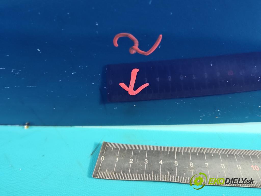 Seat Leon I 1999-2005 1.6 SR 101 hp manual 74 kW 1595 cm3 5- zadní kufrové dveře  (Zadní kapoty)