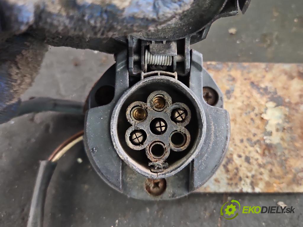 Hyundai Tucson I 2004-2009 2.0 crdi 111KM automatic 82 kW 1991 cm3 5- oko tažné  (Tažná zařízení)