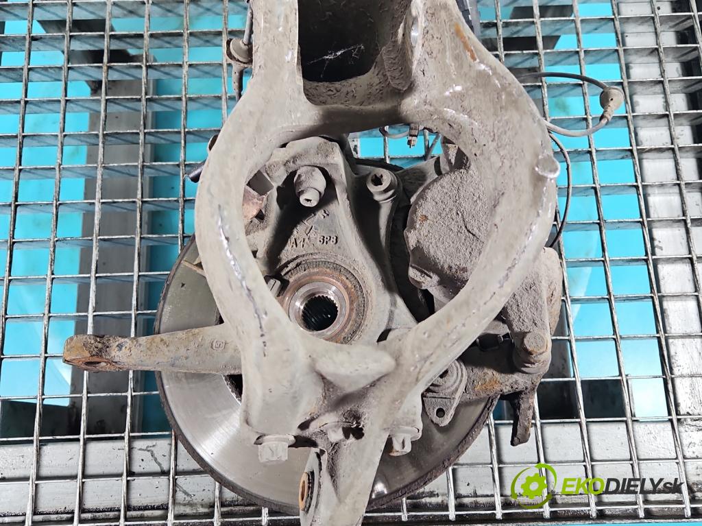 Peugeot 407 1.6 hdi 109 HP manual 80 kW 1560 cm3 4- náboj ľavé  (Náboje)