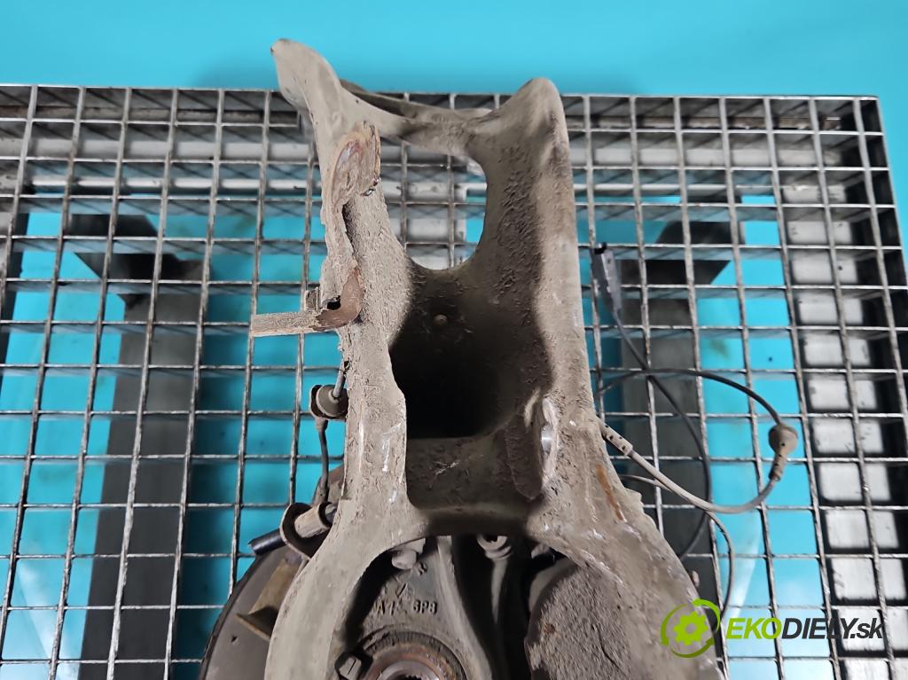 Peugeot 407 1.6 hdi 109 HP manual 80 kW 1560 cm3 4- náboj ľavé  (Náboje)