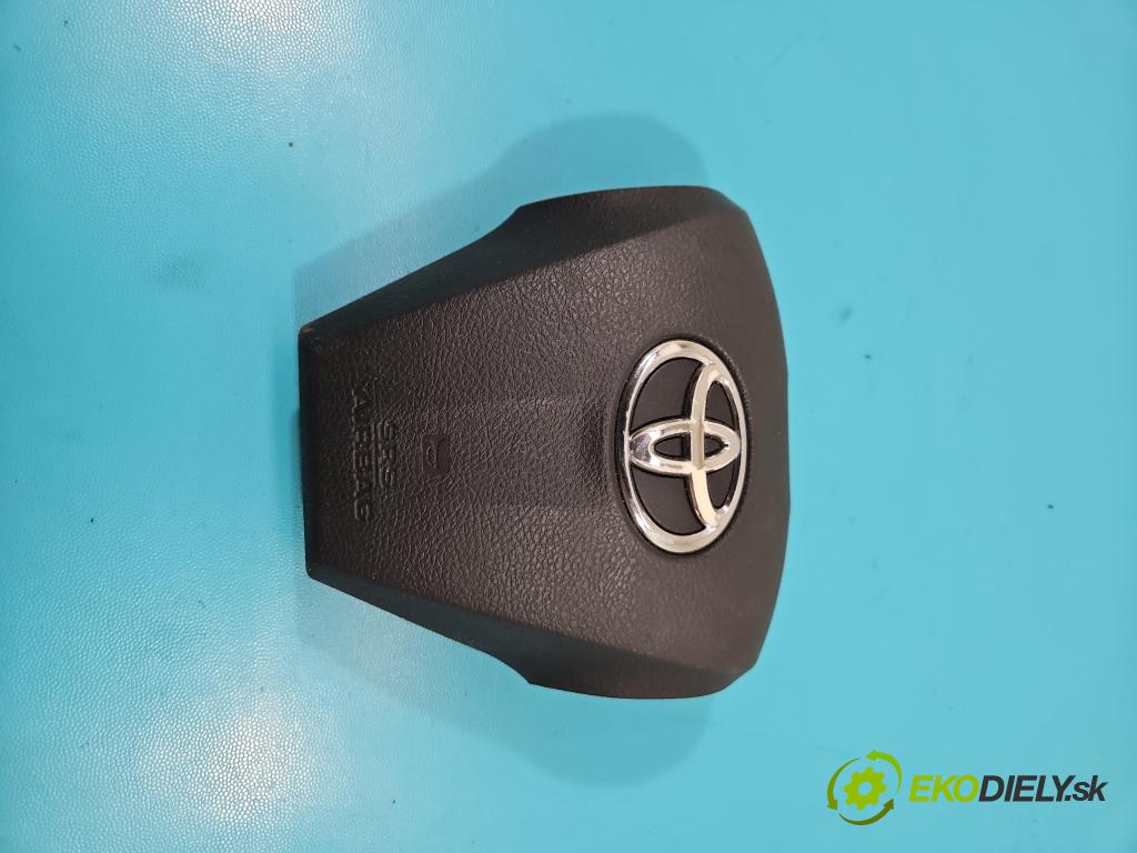 Toyota Rav4 III 2005-2012 2.2 D-CAT 177 HP manual 130 kW 2231 cm3 5- airbag vzduch: Řidiči:  (Airbagy)
