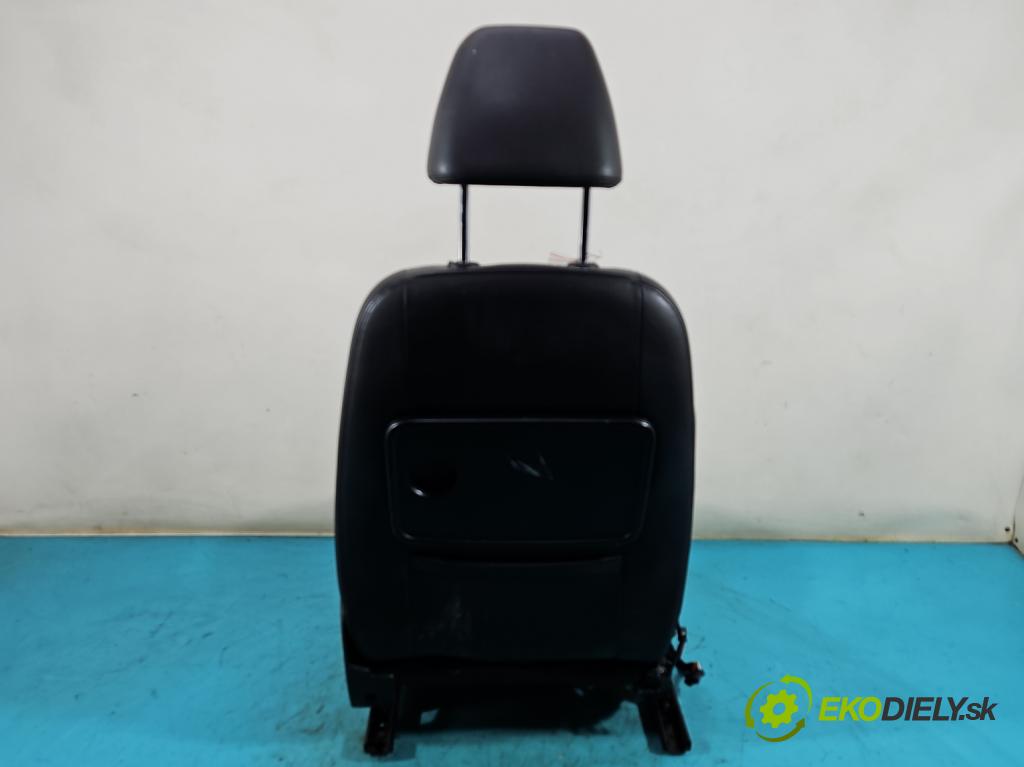 Vw Sharan II 2010-2022 2.0 tdi 170 HP automatic 125 kW 1968 cm3 5- Sedačka pravý  (Sedačky, sedadlá)