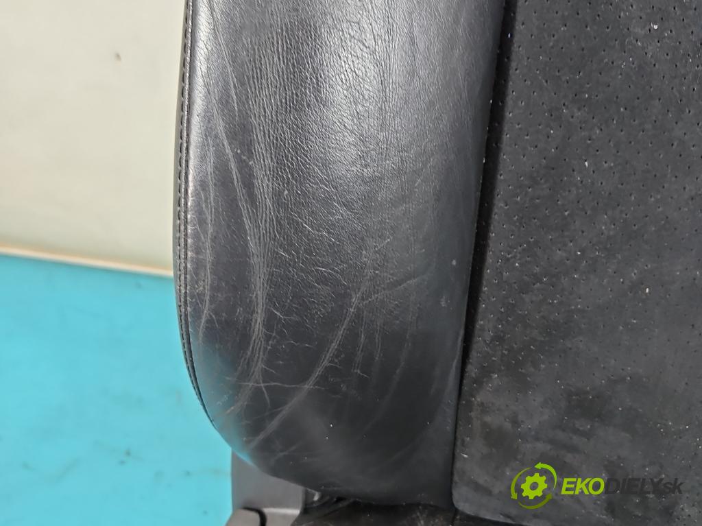 Toyota Rav4 III 2005-2012 2.2 D-CAT 177 HP manual 130 kW 2231 cm3 5- Sedačka pravý  (Sedačky, sedadlá)