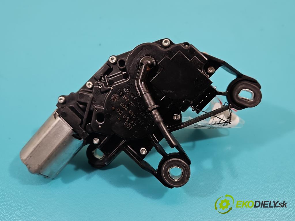 Vw Polo IV 9N 2001-2009 1.2 12V 64 HP manual 47 kW 1198 cm3 3- motor stieračov zadné
