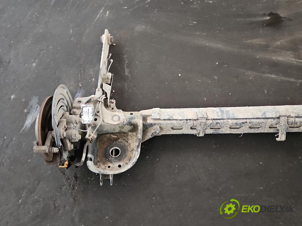 Renault Trafic III 2014 - 2.0 dci 145 hp manual 107 kW 1997 cm3 5- zadní výztuha (Výztuhy zadní)