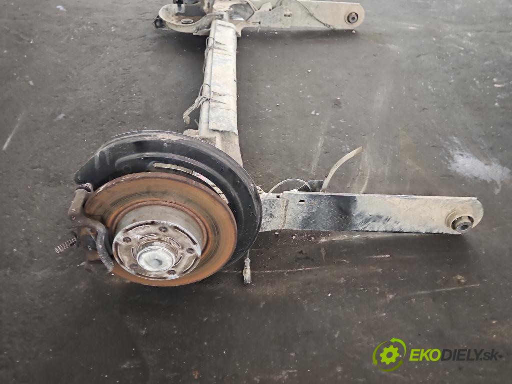 Renault Trafic III 2014 - 2.0 dci 145 hp manual 107 kW 1997 cm3 5- zadní výztuha (Výztuhy zadní)