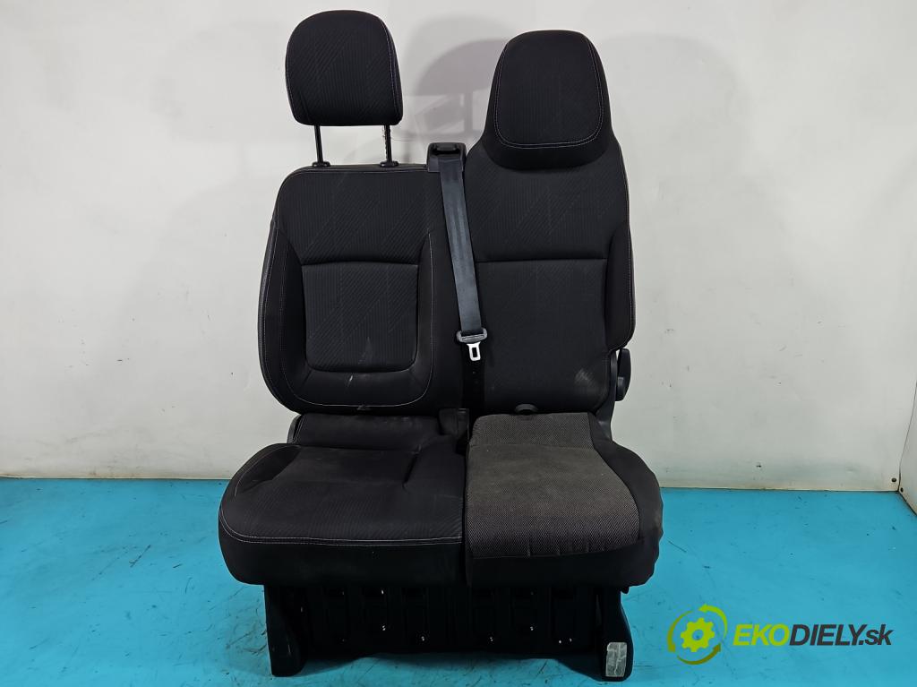 Renault Trafic III 2014 - 2.0 dci 145 HP manual 107 kW 1997 cm3 5- Sedačka pravý  (Sedačky, sedadlá)