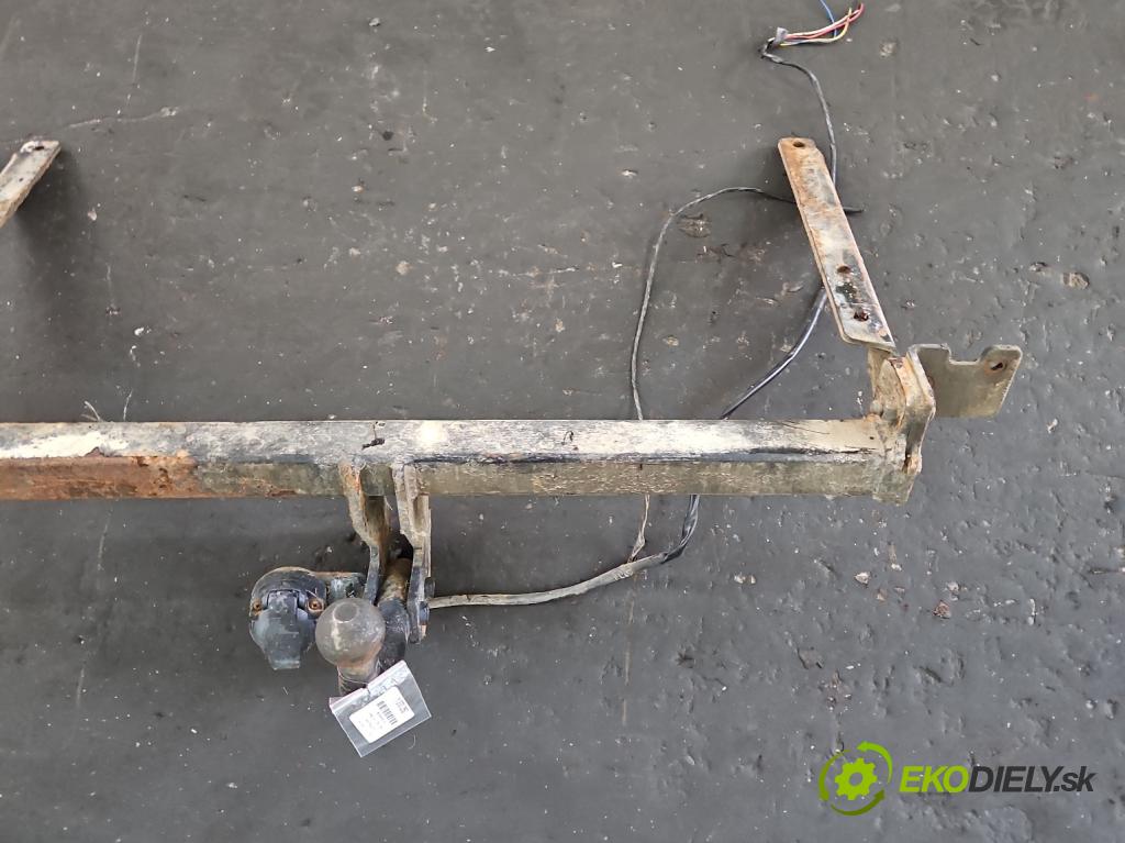 Honda Civic VII 2000-2006 1.4 16V 90 hp manual 66 kW 1396 cm3 3- oko tažné  (Tažná zařízení)