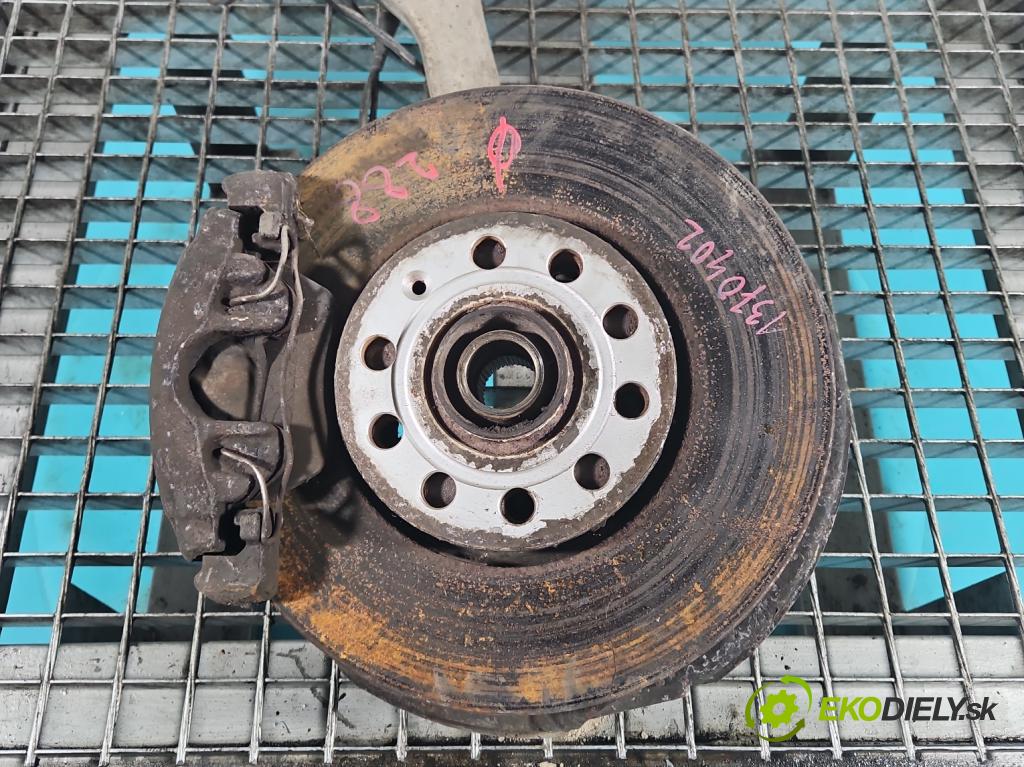 Audi A4 B6 2000-2004 2.0 20V 131 HP manual 96 kW 1984 cm3 4- náboj pravé (Náboje)