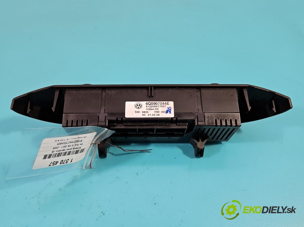 Vw Polo IV 9N 2001-2009 1.2 12V 64 HP manual 47 kW 1198 cm3 5- panel kúrenia 6Q0907044E
