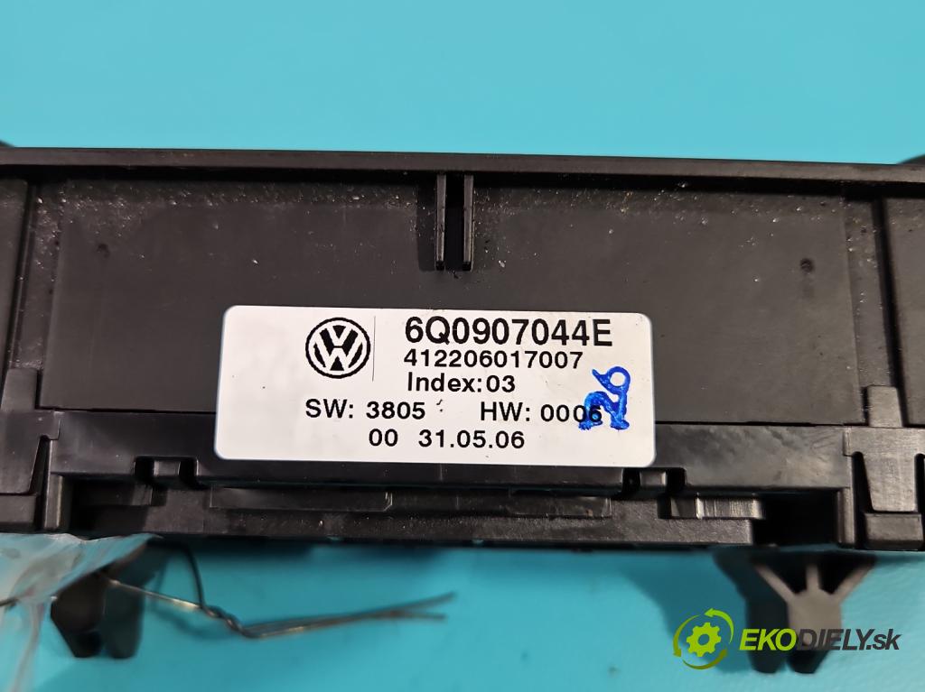 Vw Polo IV 9N 2001-2009 1.2 12V 64 HP manual 47 kW 1198 cm3 5- panel kúrenia 6Q0907044E