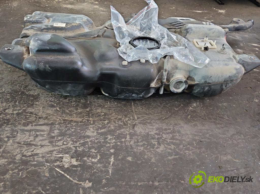 Renault Trafic III 2014 - 2.0 dci 145 HP manual 107 kW 1997 cm3 5- Nádrž: palivo 172029269R (Nádrže)