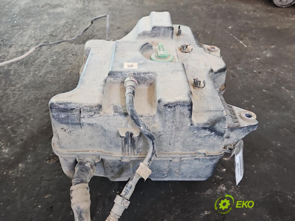 Renault Trafic III 2014 - 2.0 dci 145 HP manual 107 kW 1997 cm3 5- Nádrž: AdBlue: 172A25438R