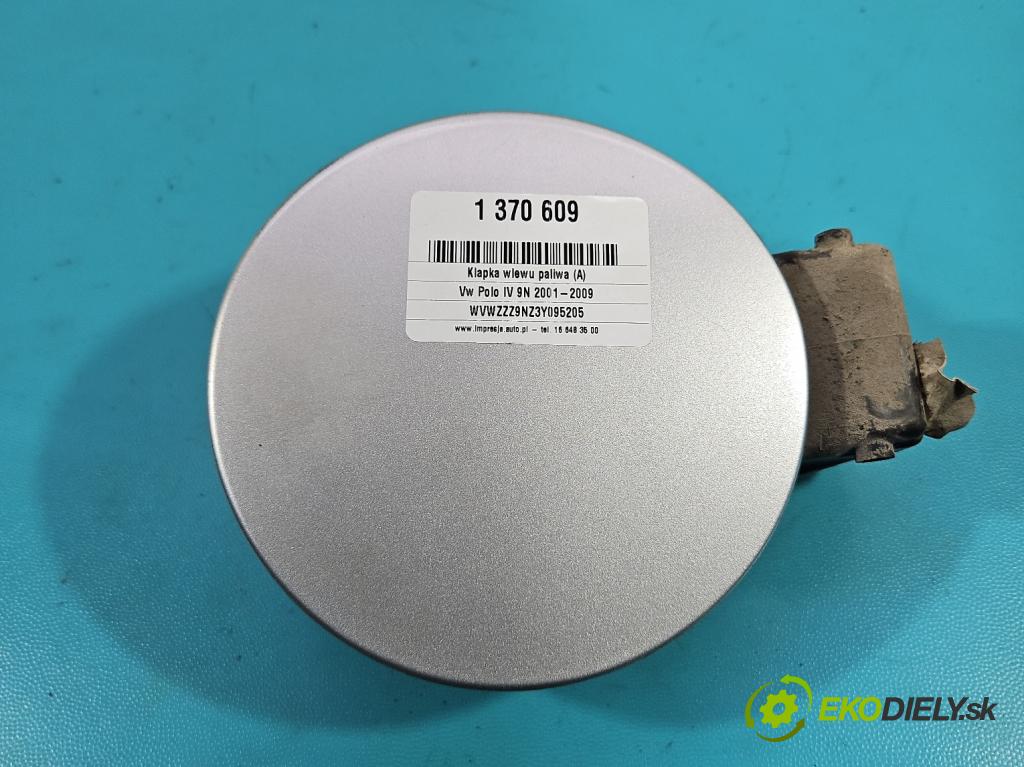 Vw Polo IV 9N 2001-2009 1.2 12V 64 hp manual 47 kW 1198 cm3 5- Klapka nalévání paliva 6Q6809857 (Klika dveří ostatní)