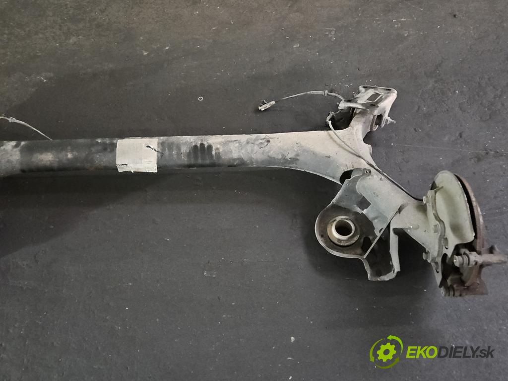 Citroen C4 I 2004-2011 1.6 16V 109 hp manual 80 kW 1587 cm3 5- zadní výztuha  (Výztuhy zadní)