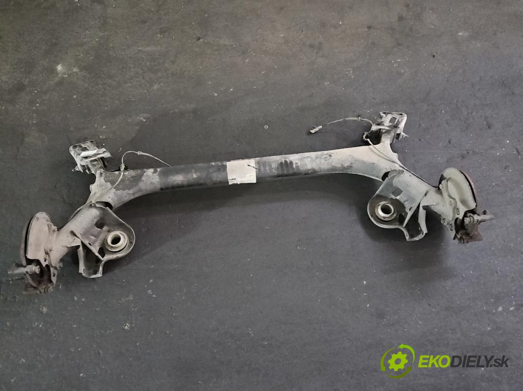 Citroen C4 I 2004-2011 1.6 16V 109 hp manual 80 kW 1587 cm3 5- zadní výztuha  (Výztuhy zadní)