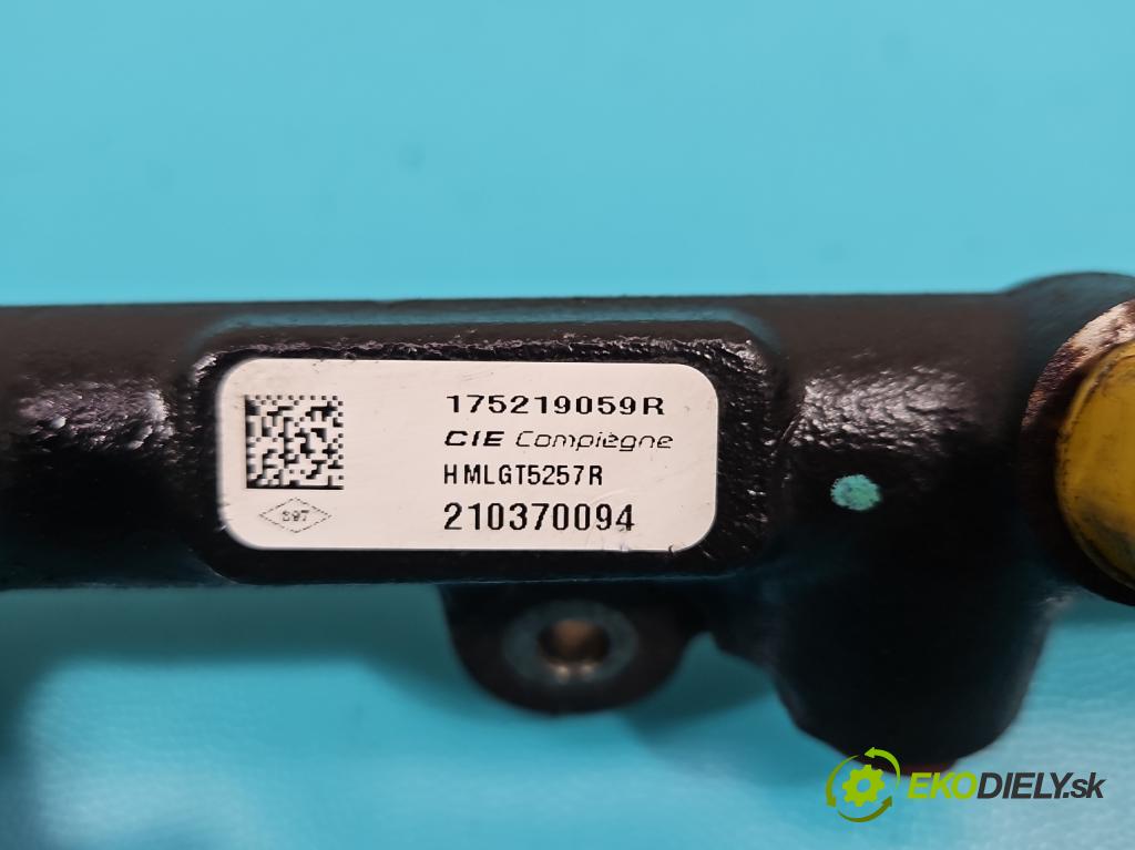 Renault Trafic III 2014 - 2.0 dci 145 HP manual 107 kW 1997 cm3 5- lišta vstrekovacia 175219059R (Vstrekovacie lišty)