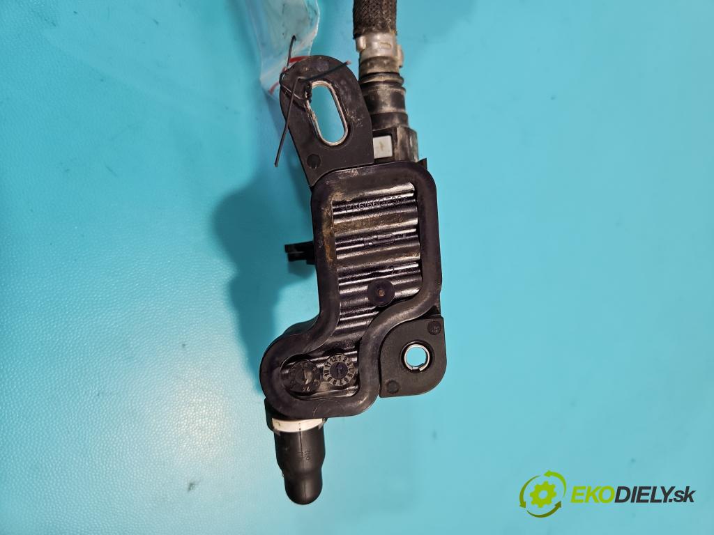 Renault Trafic III 2014 - 2.0 dci 145 HP manual 107 kW 1997 cm3 5- ventil podtlaku 175619502R (Ventily)