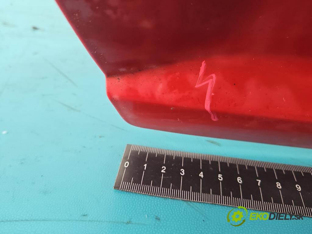 Toyota Corolla E10 1,4.0 16V 75 hp manual 55 kW 1332 cm3 5- zadní kufrové dveře  (Zadní kapoty)