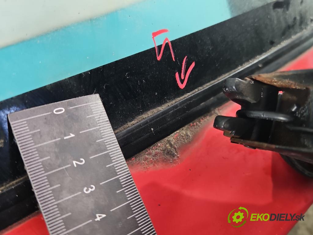 Toyota Corolla E10 1,4.0 16V 75 hp manual 55 kW 1332 cm3 5- zadní kufrové dveře  (Zadní kapoty)