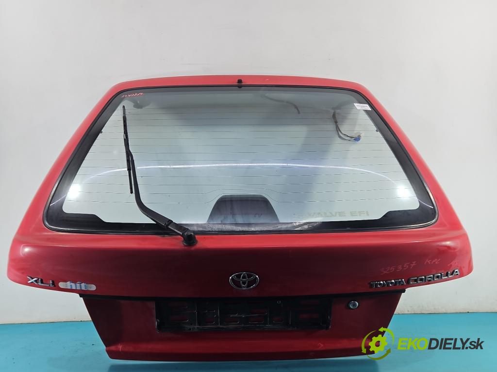 Toyota Corolla E10 1,4.0 16V 75 hp manual 55 kW 1332 cm3 5- zadní kufrové dveře  (Zadní kapoty)
