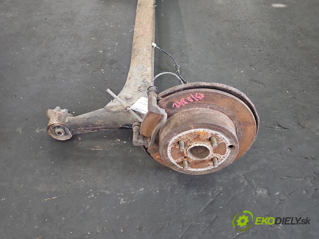 Toyota Corolla E12 2001-2009 2.0 D4D 90 hp manual 66 kW 1995 cm3 5- zadní výztuha  (Výztuhy zadní)