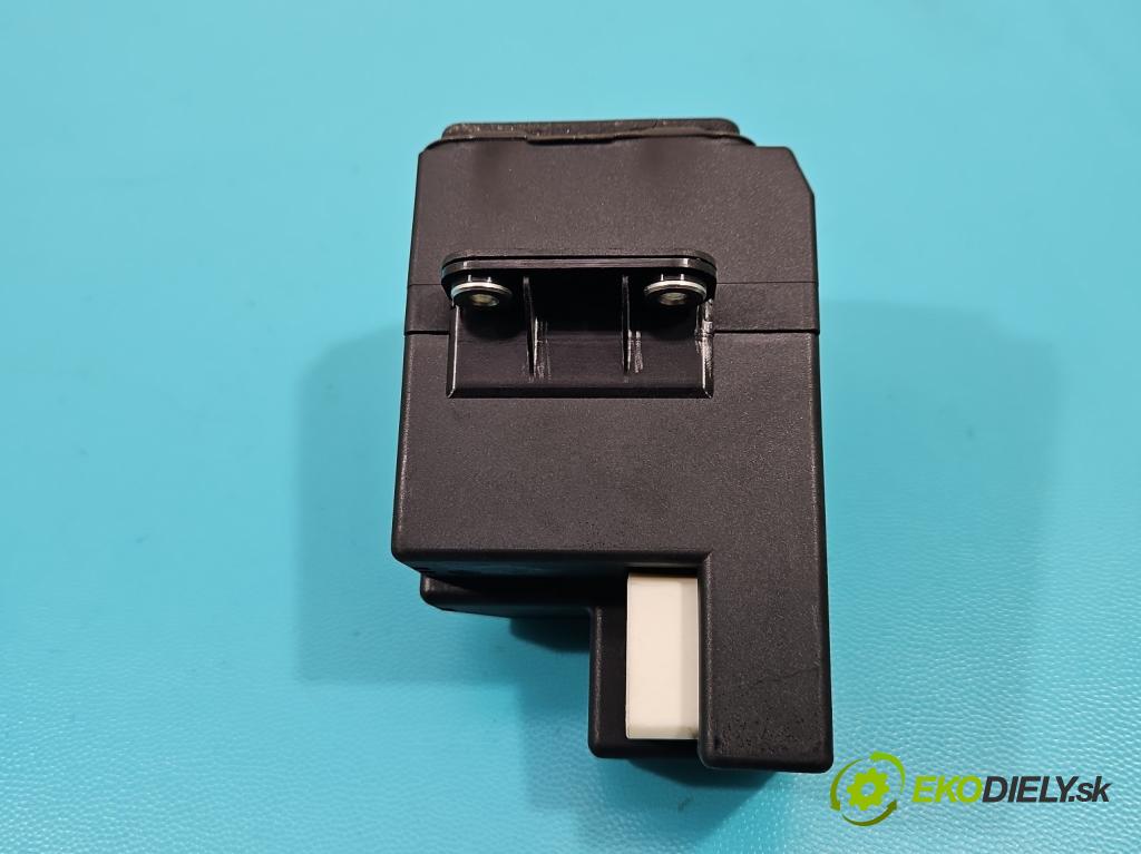 Alfa romeo 159 1.9 jtd 120 HP manual 88 kW 1910 cm3 5- Spínačka 1560616200 (Spínacie skrinky a kľúče)